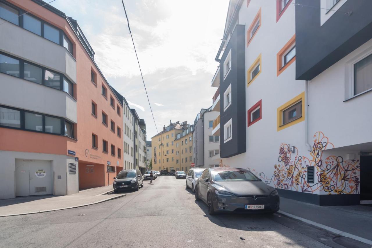 Ruhig, Hell Und Neu Mit Garage Apartment Vienna Exterior photo