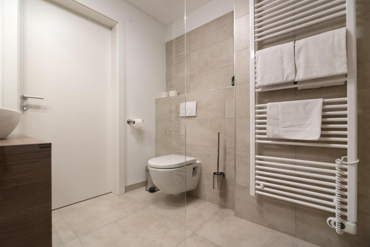 Ruhig, Hell Und Neu Mit Garage Apartment Vienna Exterior photo
